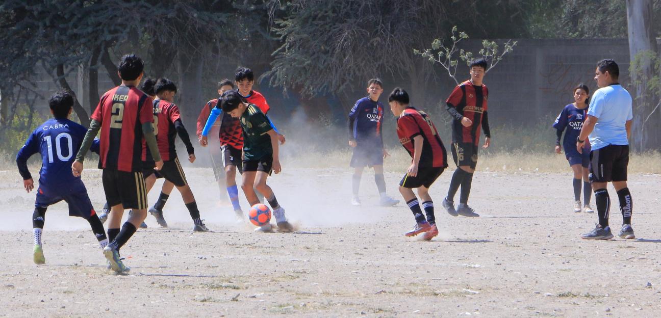 POZOS IMPULSA TALENTO DEPORTIVO CON ESCUELA MUNICIPAL DE FÚTBOL 