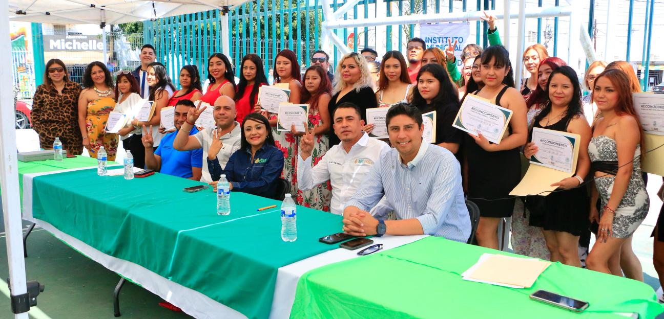 JÓVENES CON QUÉ HACER IMPULSA EL TALENTO EN VILLA DE POZOS