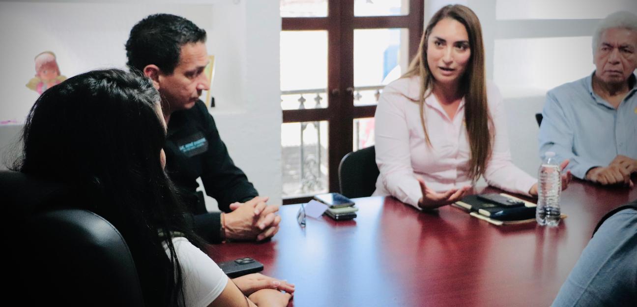 UUZI RECONOCE AVANCES EN VILLA DE POZOS