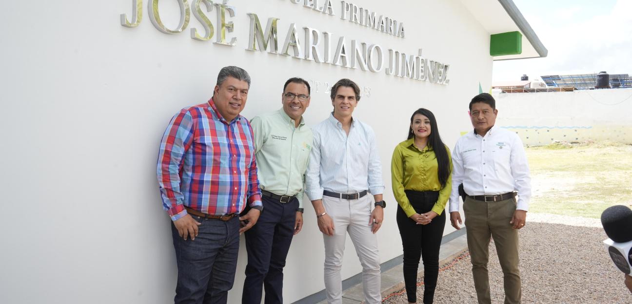 JUAN CARLOS VALLADARES RECONOCE COMPROMISO DE VILLA DE POZOS CON LA EDUCACIÓN