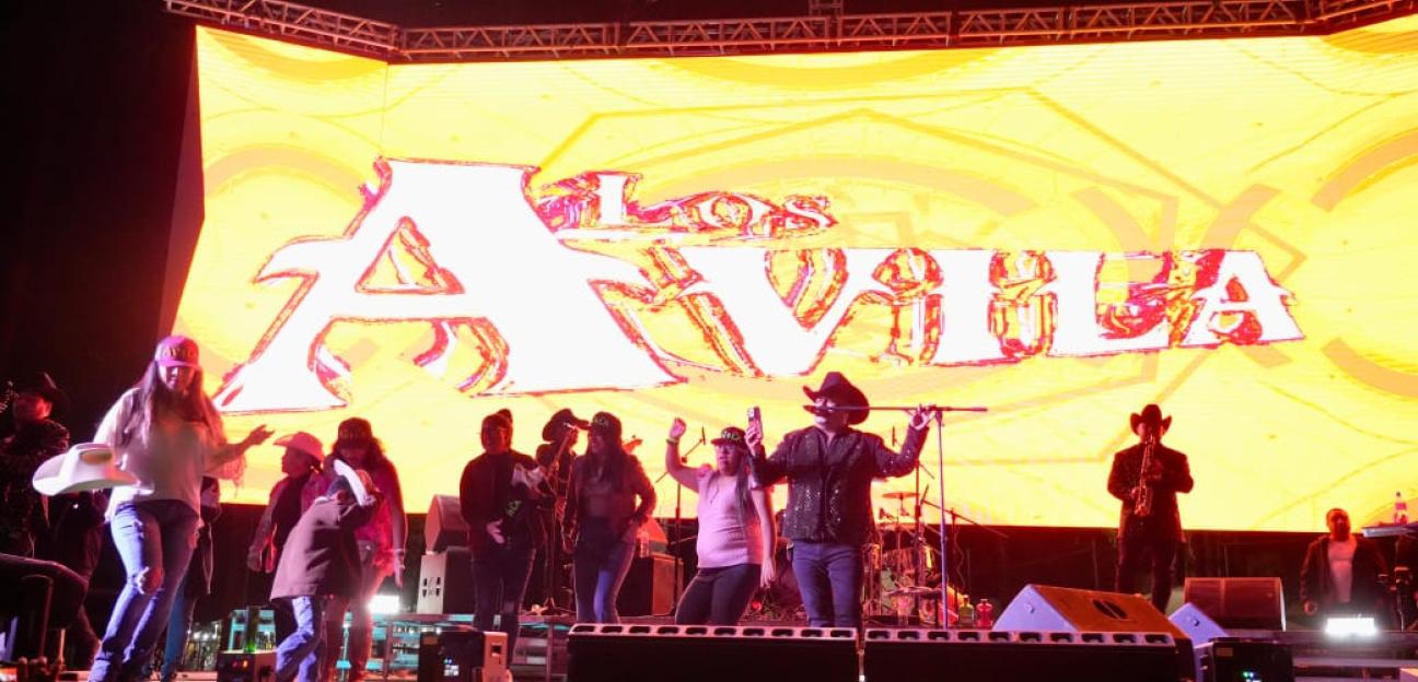 LOS ÁVILA PUSIERON A ZAPATEAR LA FEREPO 2025