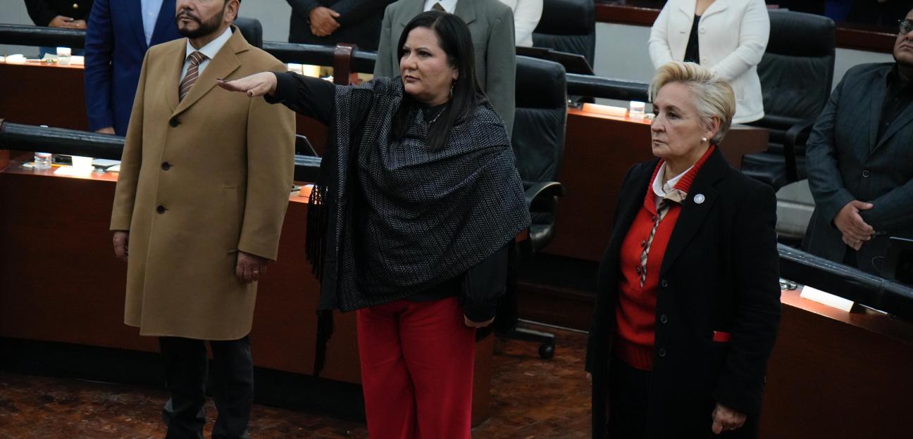 TOMA PROTESTA MARTHA PATRICIA ARADILLAS COMO CONCEJAL PRESIDENTA DE VILLA DE POZOS