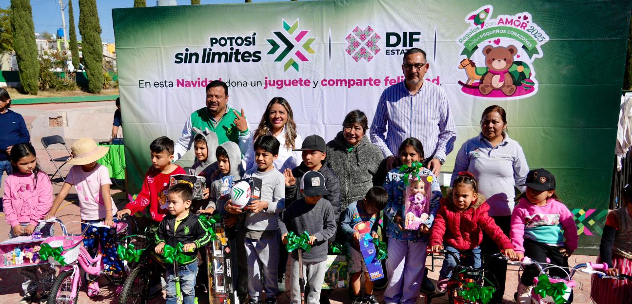 DIF MUNICIPAL Y ESTATAL ENTREGAN JUGUETES Y APOYOS INVERNALES EN VILLA DE POZOS