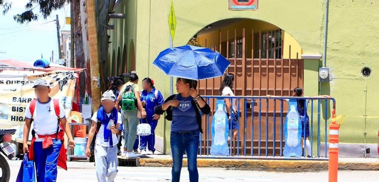 ESTUDIANTES VUELVEN A LAS AULAS EN VILLA DE POZOS