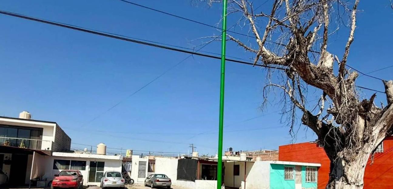 AVANZA VILLA DE POZOS EN LA MEJORA DEL ALUMBRADO PÚBLICO