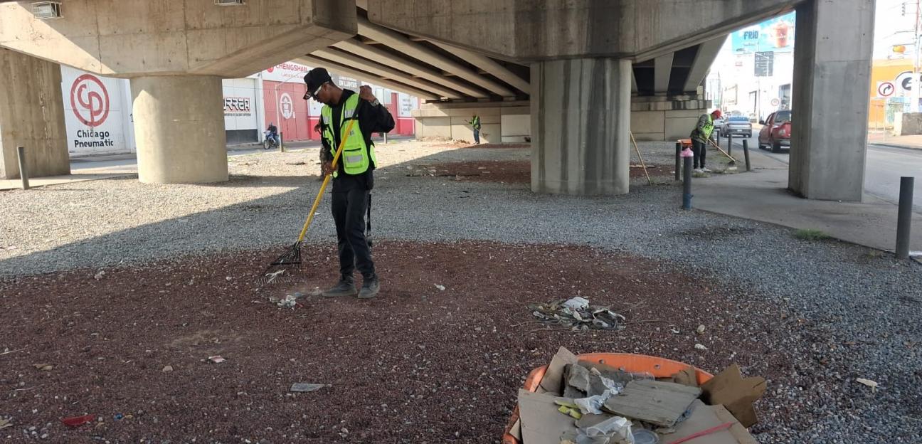 VILLA DE POZOS REFUERZA LIMPIEZA Y MANTENIMIENTO EN ZONAS DE ALTA CIRCULACIÓN