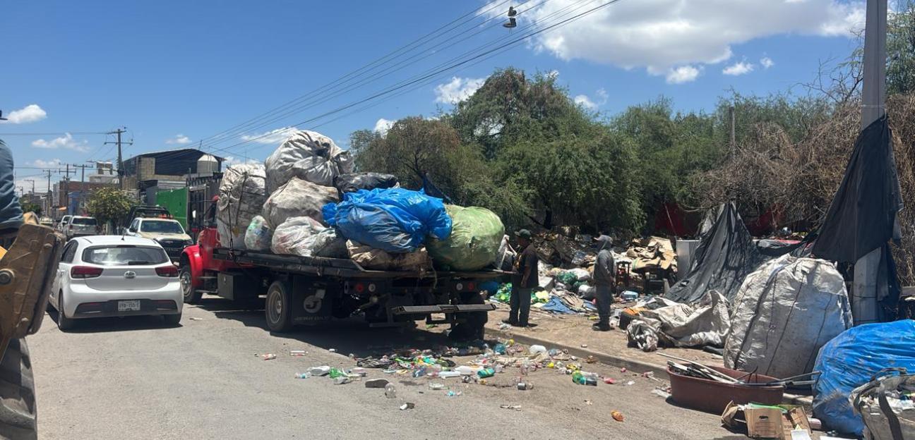 VILLA DE POZOS ACTÚA CONTRA TIRADEROS CLANDESTINOS