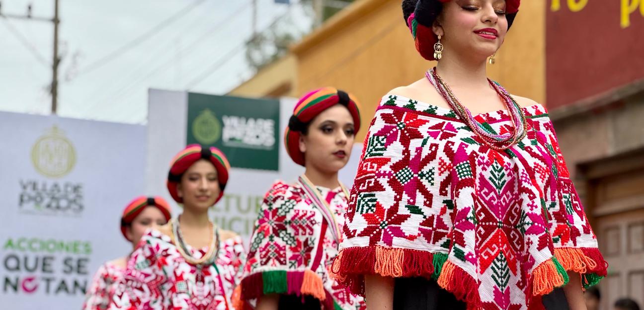 EXHIBICIÓN FOLKLÓRICA REÚNE A FAMILIAS POCEÑAS Y FORTALECE LA VIDA CULTURAL DEL MUNICIPIO