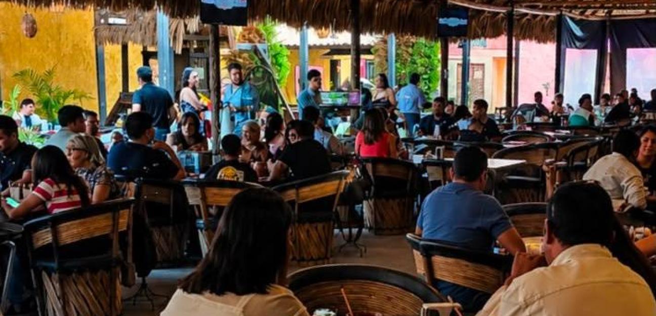 DÍA DEL PADRE GENERÓ ALTA AFLUENCIA Y LLENÓ RESTAURANTES EN VILLA DE POZOS