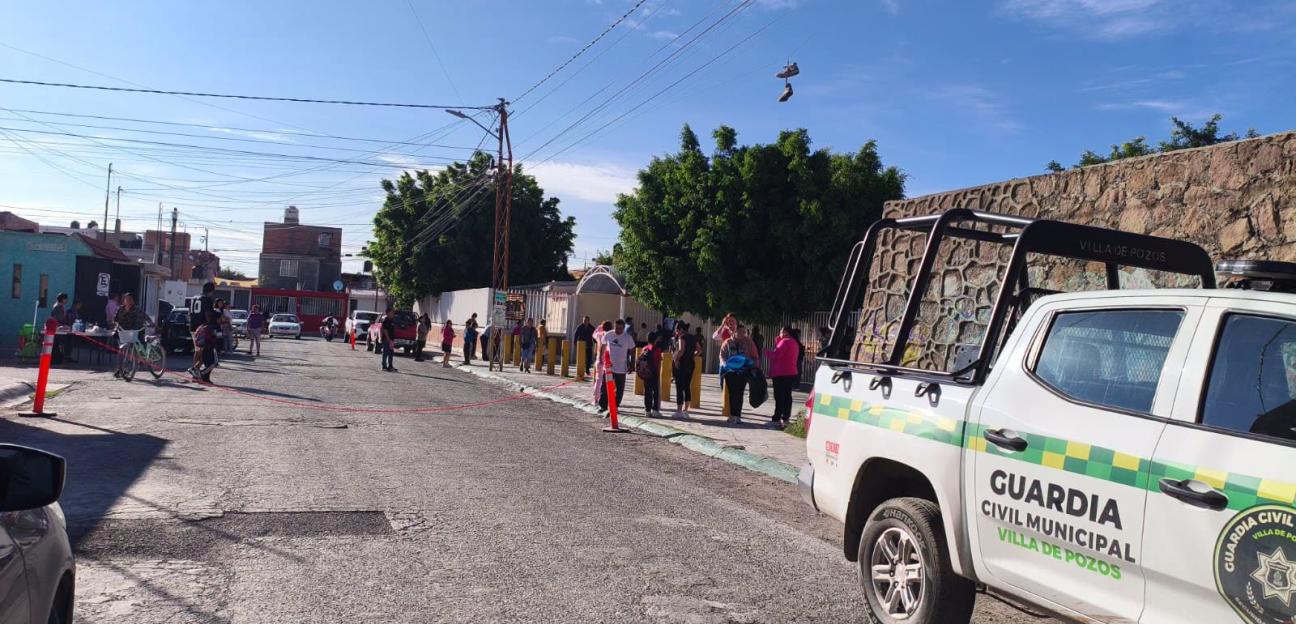 REFUERZA VILLA DE POZOS VIGILANCIA EN ESCUELAS DURANTE EL PERIODO VACACIONAL