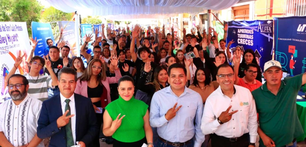 VILLA DE POZOS ACERCÓ LA EDUCACIÓN CON LA EXPO BECAS  