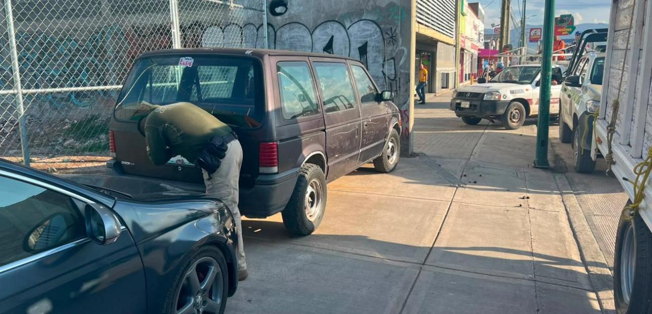 REFUERZA VILLA DE POZOS ORDEN VIAL CON PARA EVITAR EL ESTACIONAMIENTO EN LUGARES PROHIBIDOS