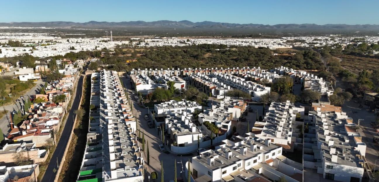 VILLA DE POZOS AVANZA EN LA REGULARIZACIÓN DE FRACCIONAMIENTOS PARA FORTALECER EL ORDEN URBANO