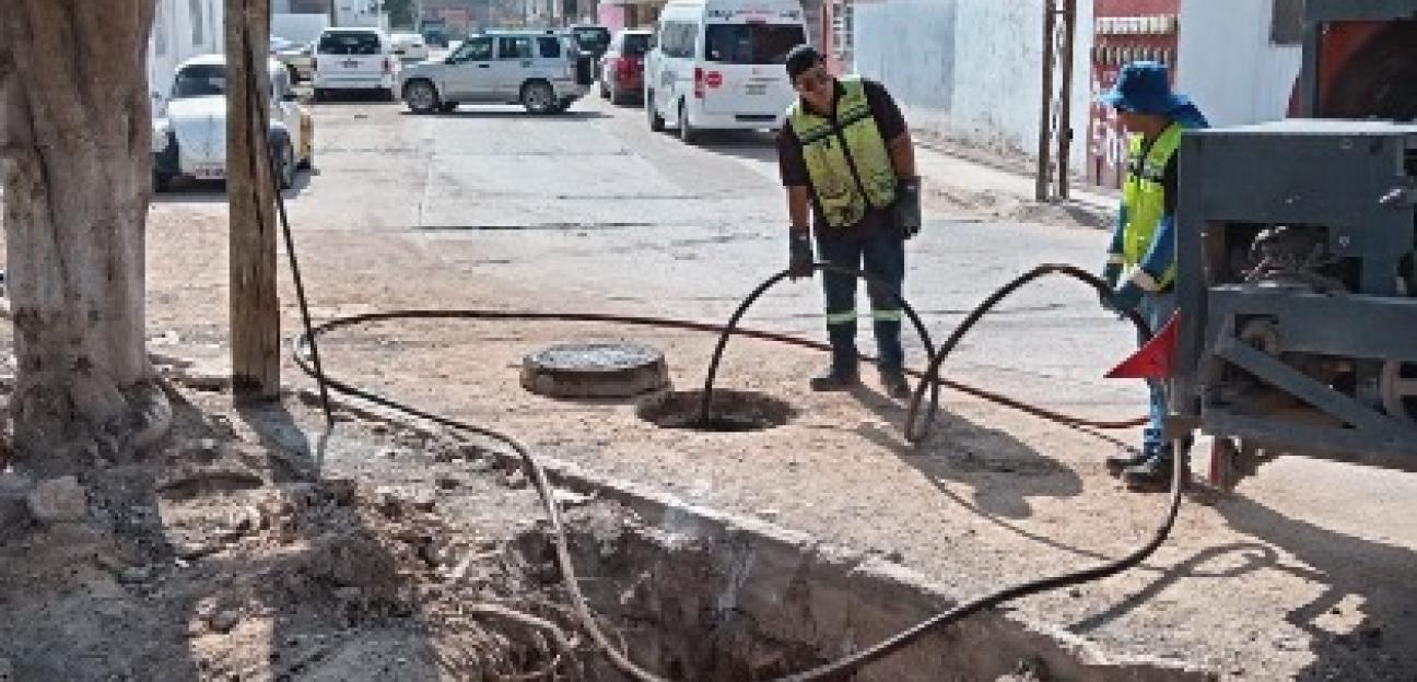 VILLA DE POZOS REALIZA INTERVENCIONES DE DRENAJES COLAPSADO Y FUGAS DE AGUAS NEGRAS