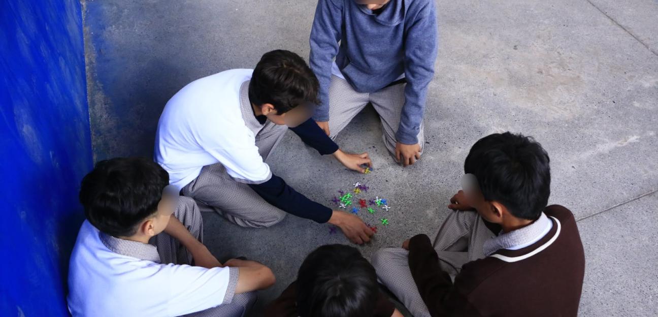 POZOS JUEGA LLEGA A LAS ESCUELAS DE VILLA DE POZOS