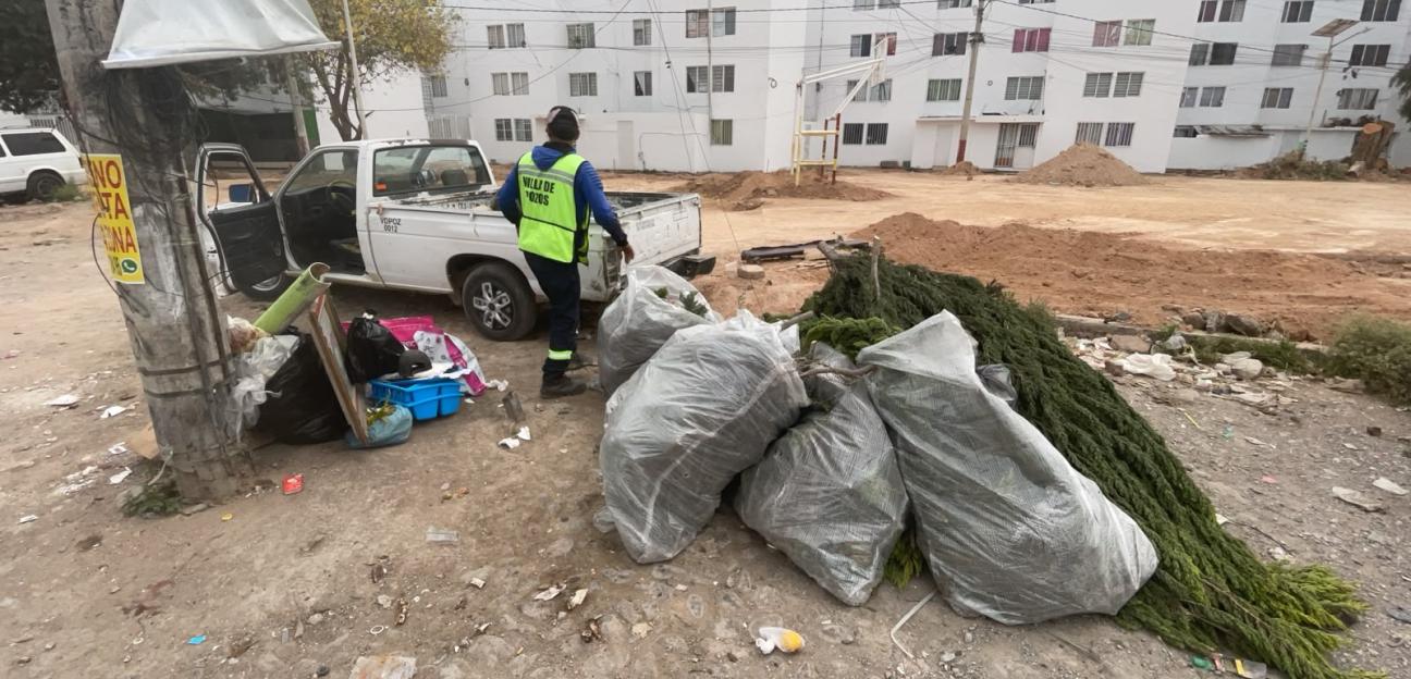 VILLA DE POZOS MANTIENE LIMPIOS SUS ESPACIOS TRAS FIESTAS PATRIAS