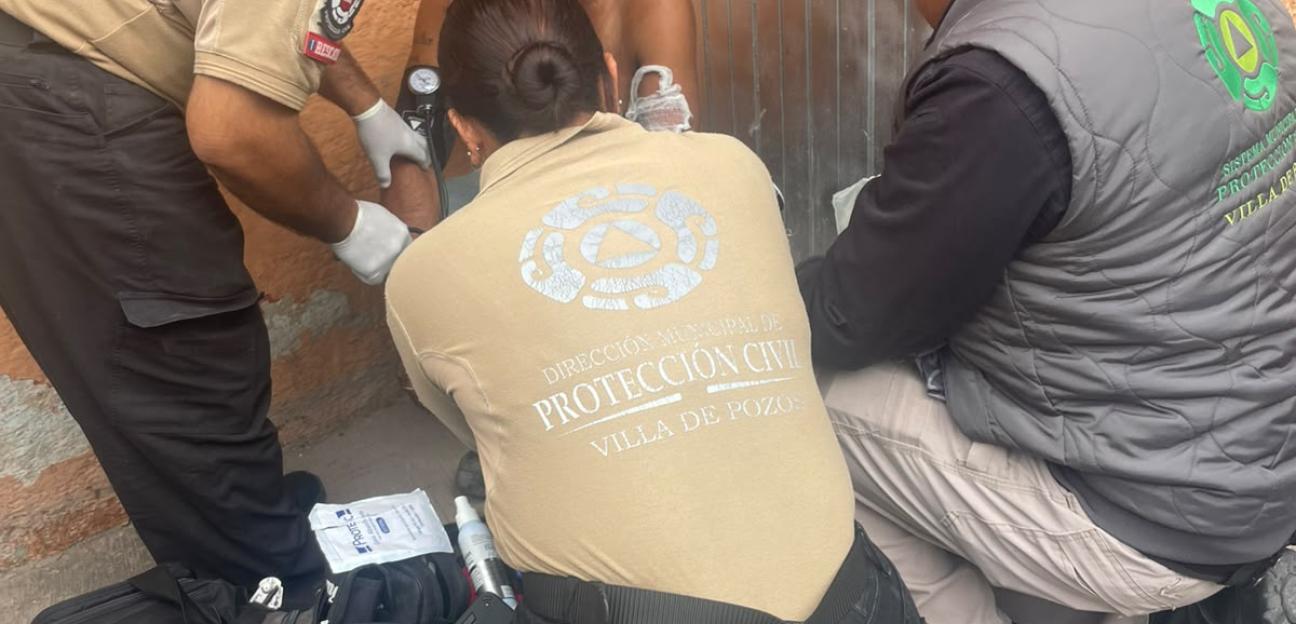 PROTECCIÓN CIVIL DE VILLA DE POZOS ATIENDE EMERGENCIA POR QUEMADURAS CON PIROTECNIA